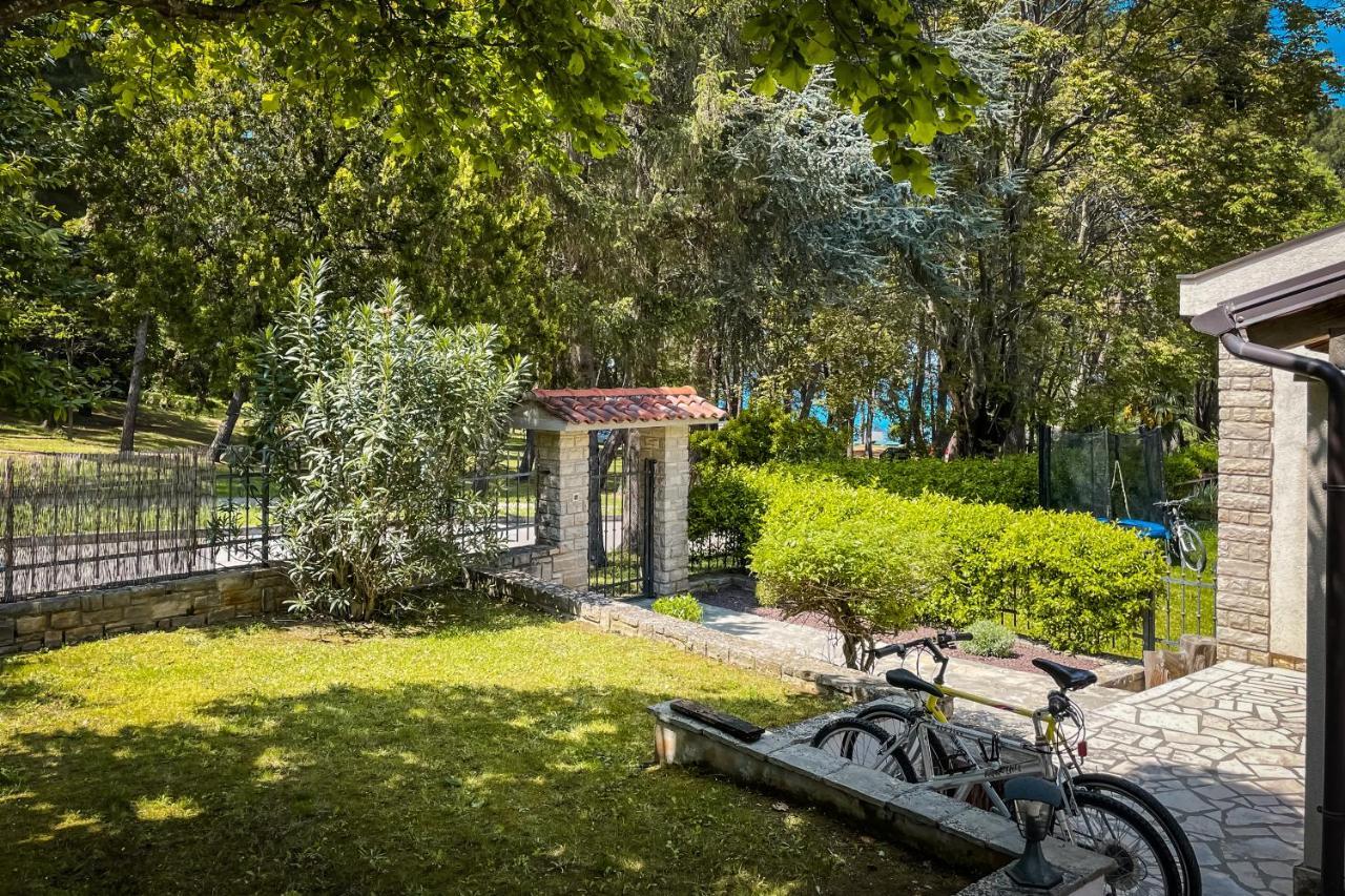 Holiday Home Sofia Porec Bagian luar foto